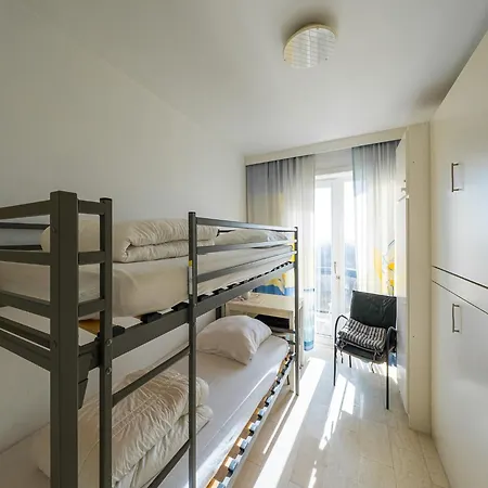 On The 4th Floor, Cleaning Included Apartment *